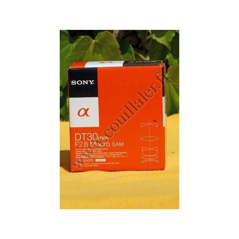 Lens Sony SAL-30M28 - Macro Photography - Sony SAL-30M28 Lens Sony SAL-30M28 - Macro Photography - Sony SAL-30M28