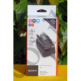Chargeur de batterie rapide Sony BC-QM1 - Séries V H M P W - Sony BC-QM1